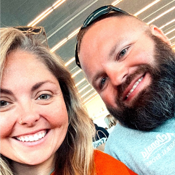 Meet your Posher, Cortney - Picture 1 of 1